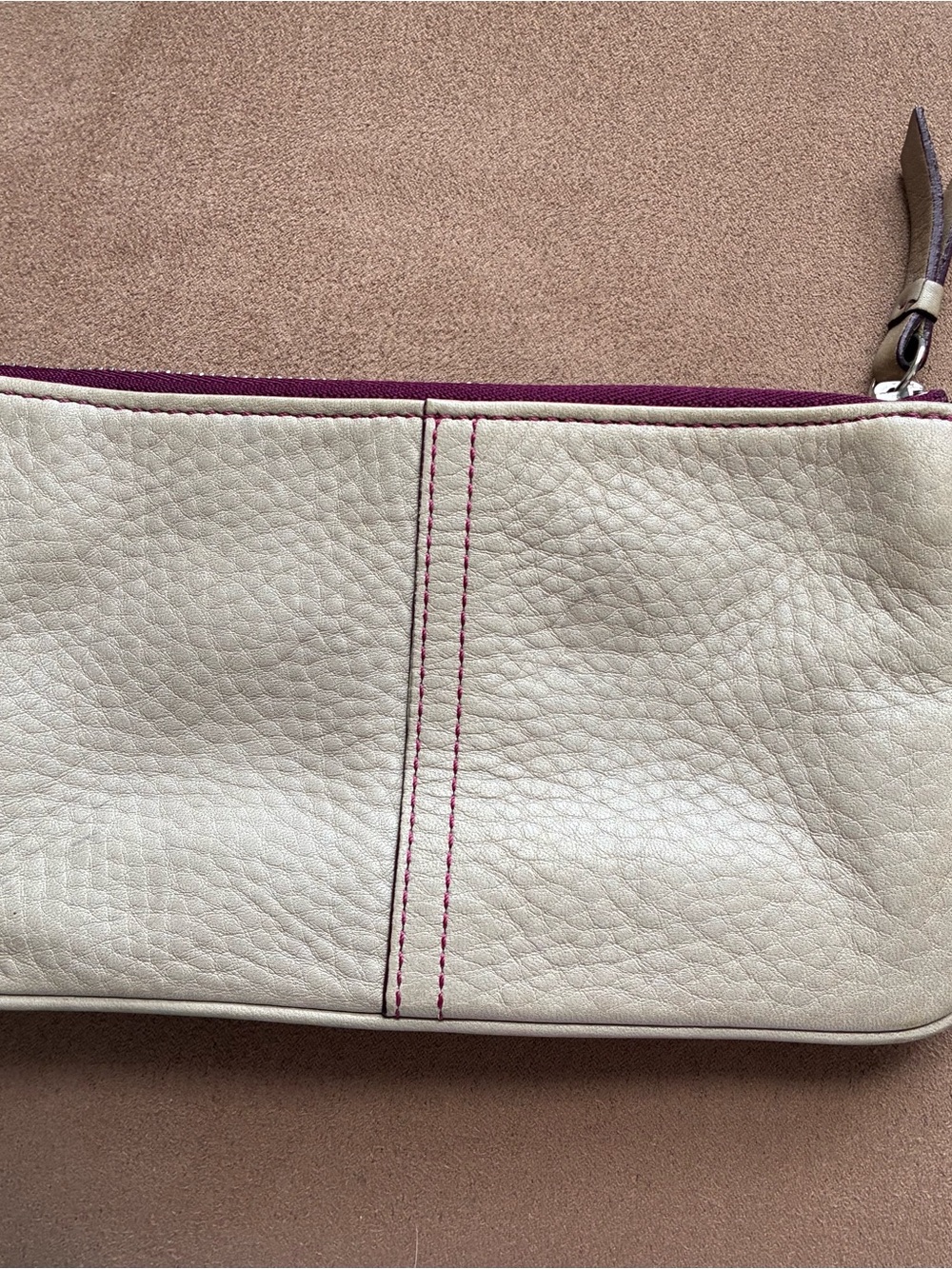 Coach Cream Leather Wristlet with purple Stitching, Lining and Zip - Picture 2 of 5
